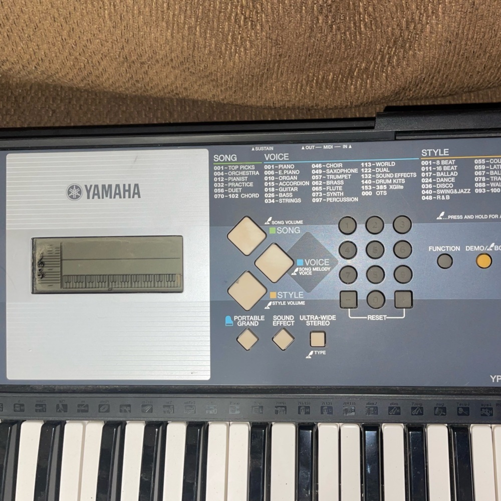 Yamaha YPT-230 Keyboard - Picture 8 of 8